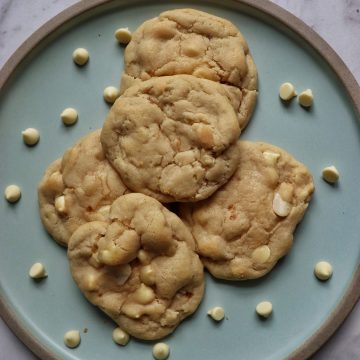 White Chocolate Macadamia Nut Cookies